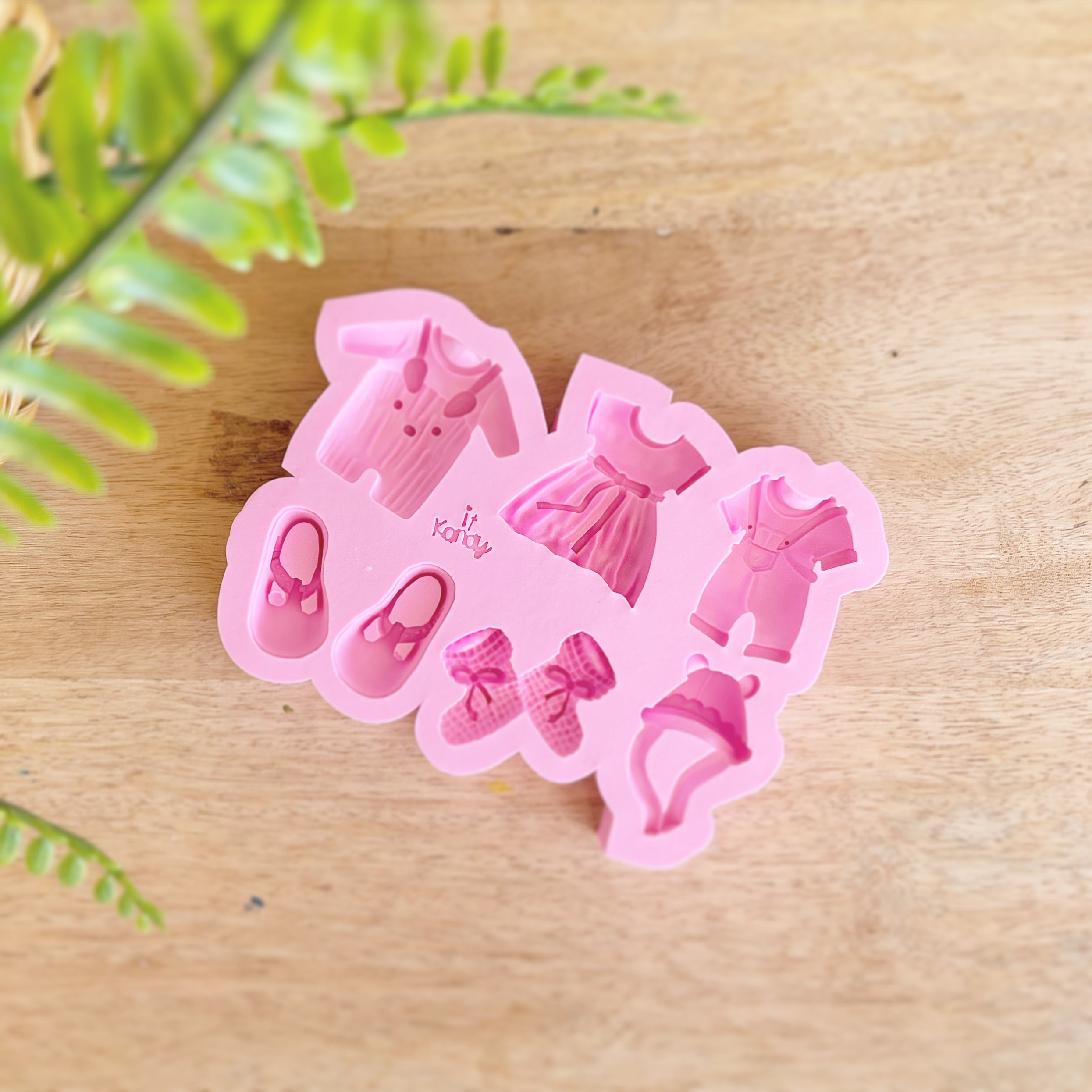 Small baby clothes silicone mold