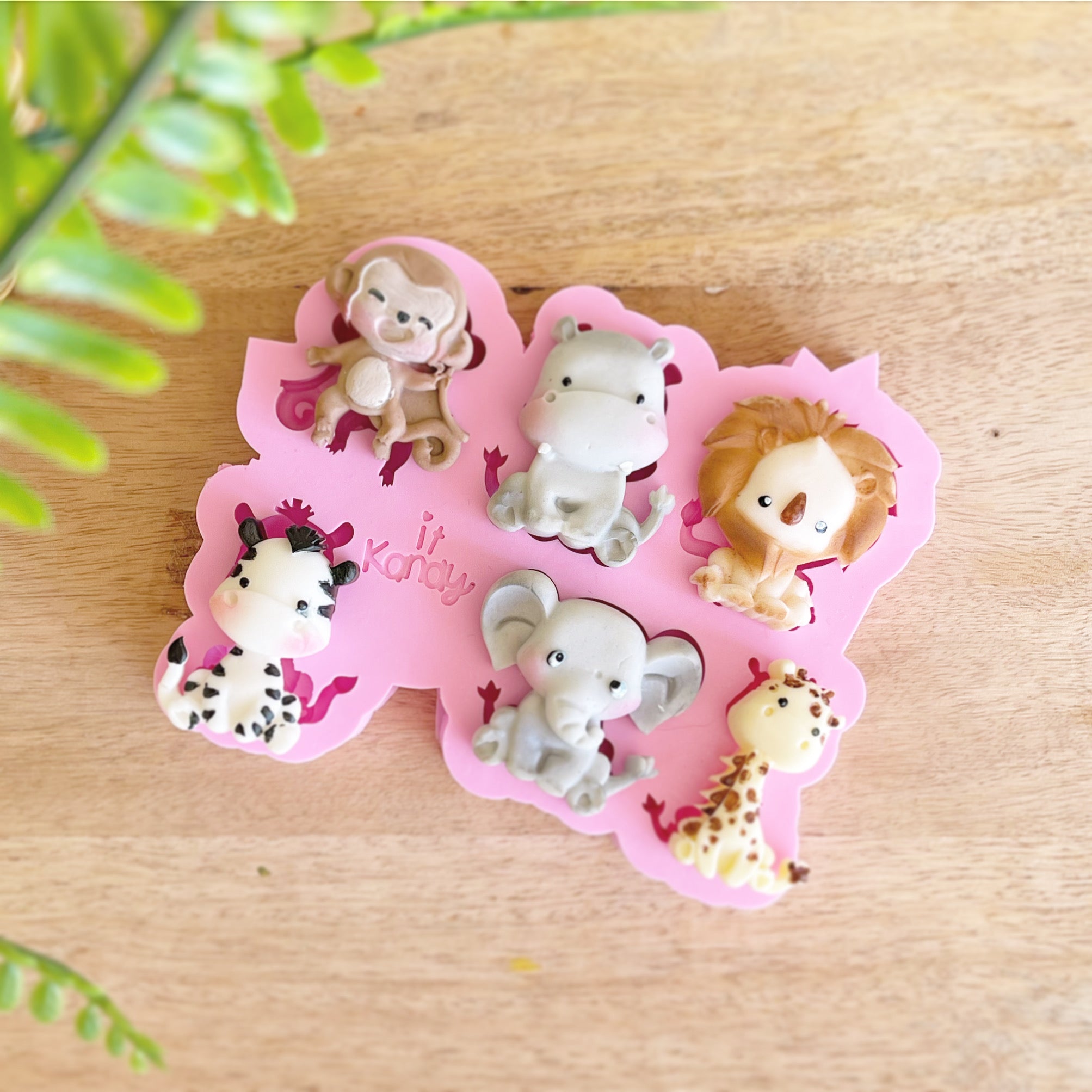 Small safari animals silicone mold